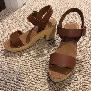 UO Maggie Heeled Clog Sandal in Brown